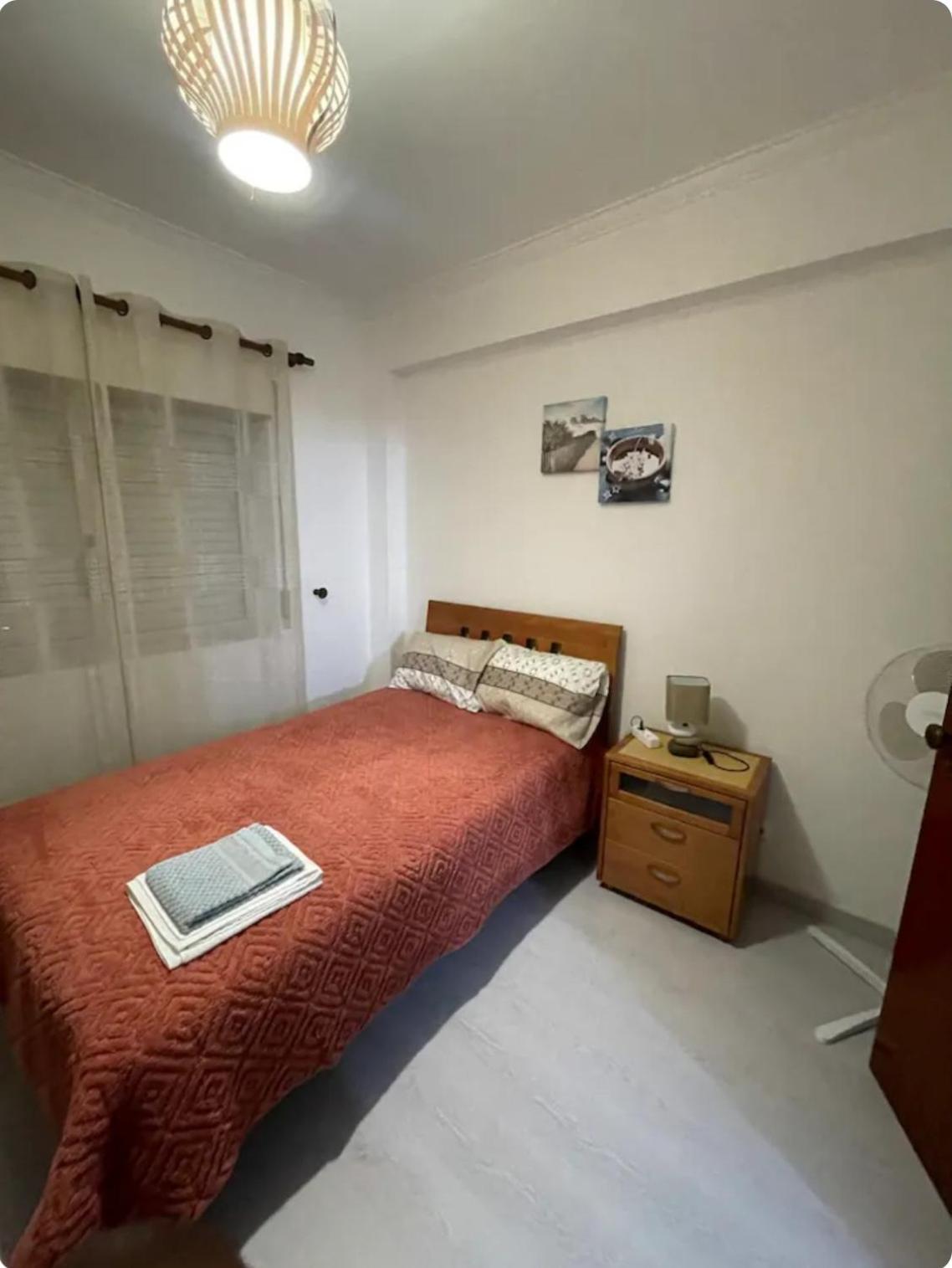Quarto Calmo E Acolhedor Apartment Алмада Екстериор снимка