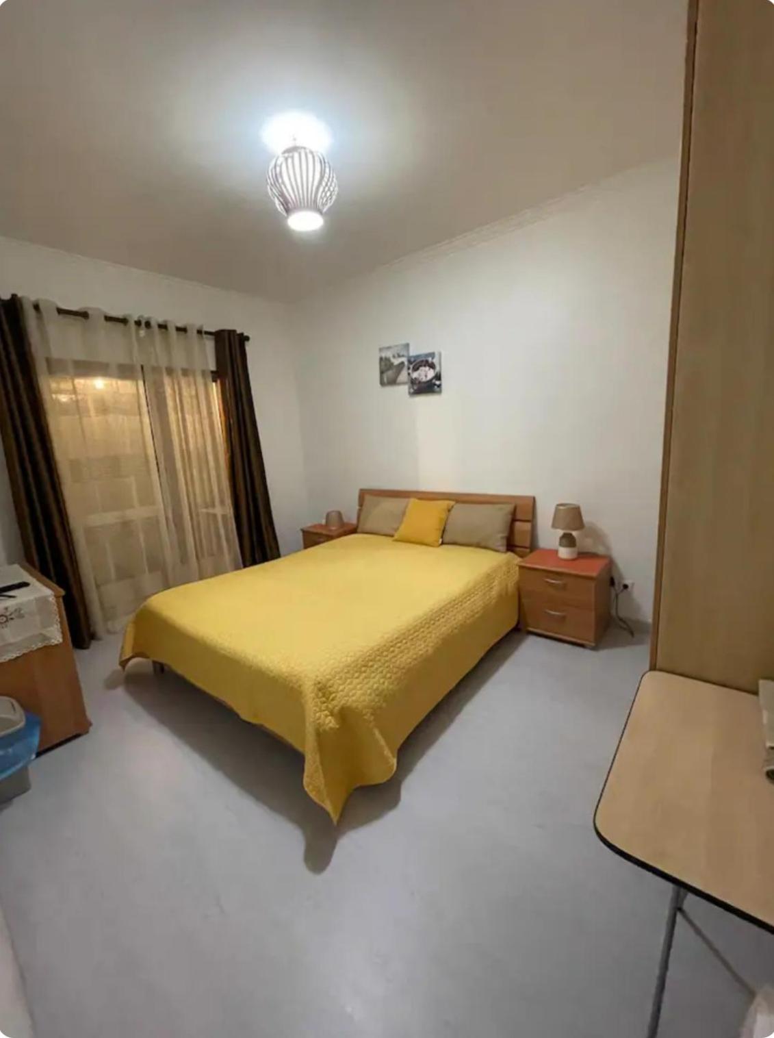 Quarto Calmo E Acolhedor Apartment Алмада Екстериор снимка