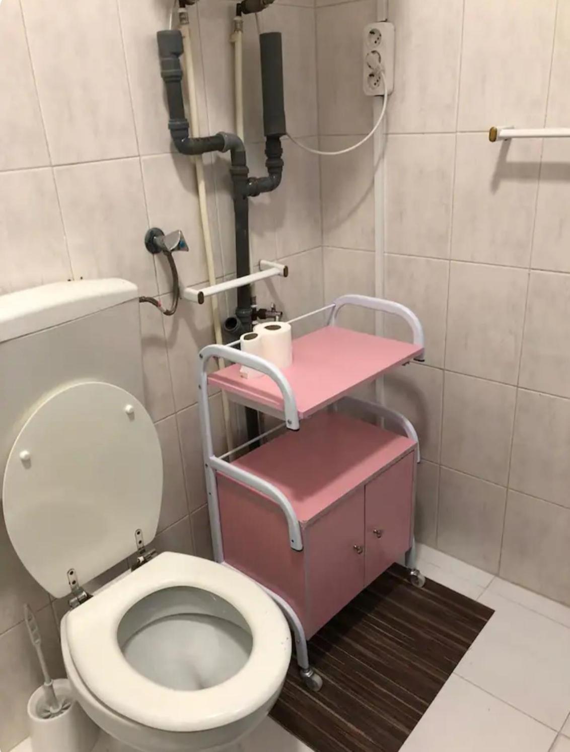 Quarto Calmo E Acolhedor Apartment Алмада Екстериор снимка