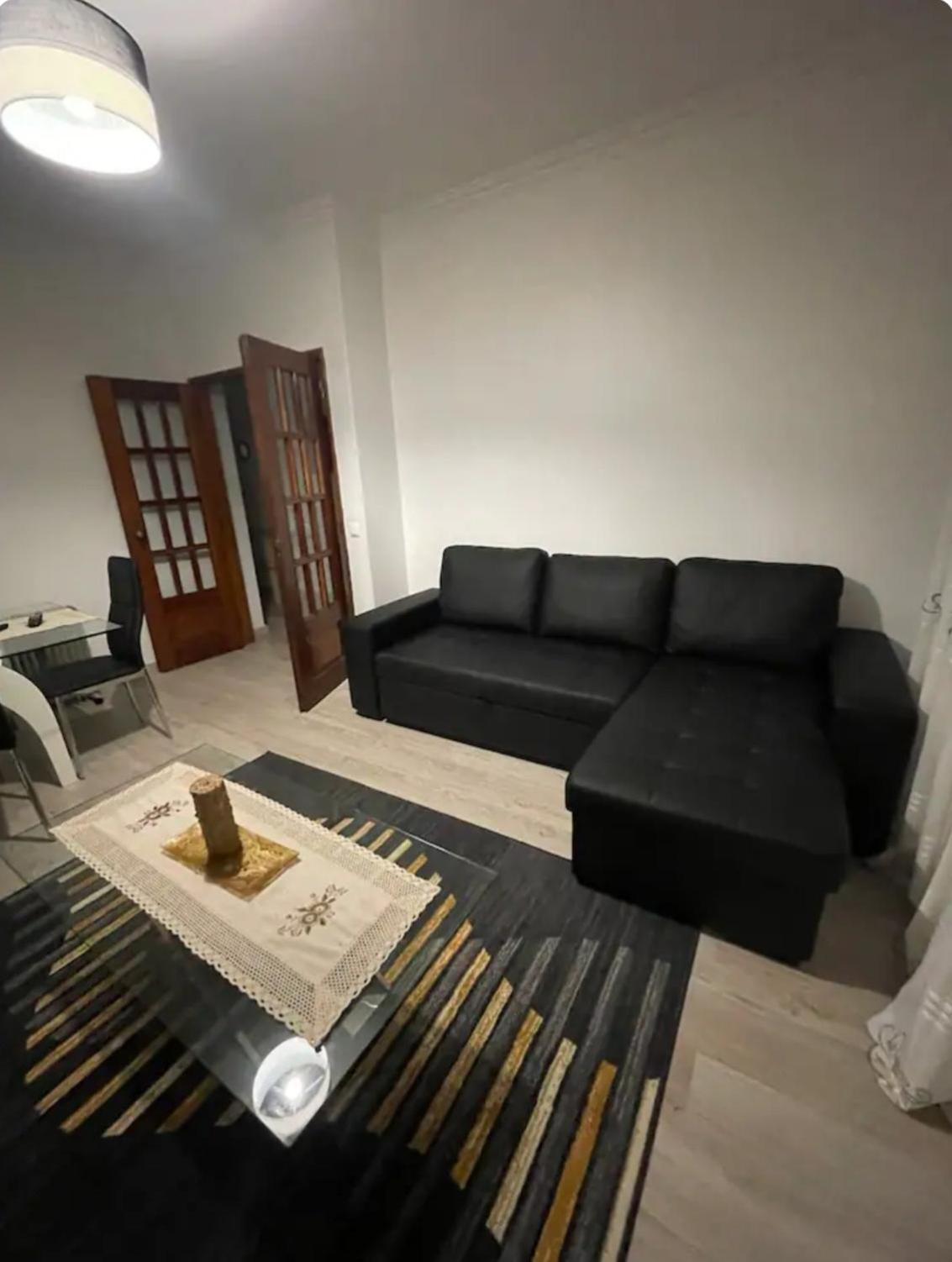 Quarto Calmo E Acolhedor Apartment Алмада Екстериор снимка