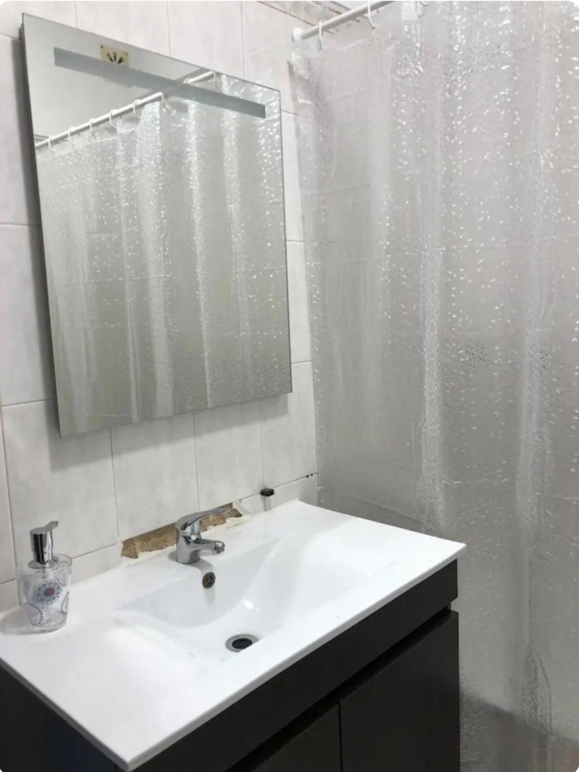 Quarto Calmo E Acolhedor Apartment Алмада Екстериор снимка